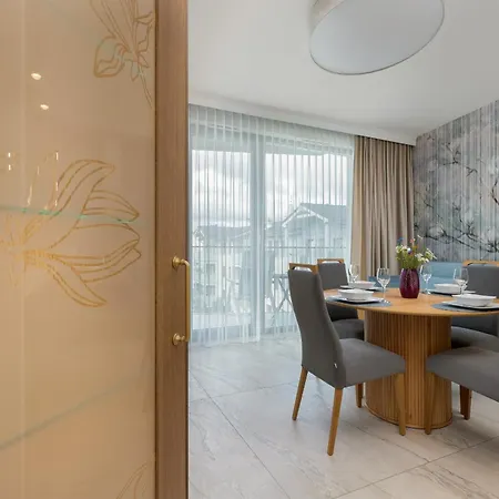 Elegancki W Sopocie Z Parkingiem I Klimatyzacja Blisko Plazy By Rent Like ソポト